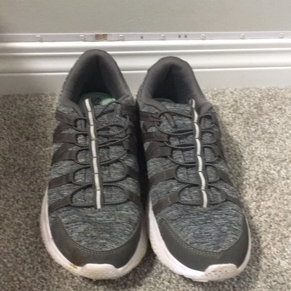 Athletic work - Picture 2 of 4